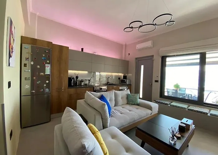 Beachfront Retreat At Agios Vasileios * Patras