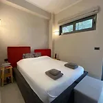 別荘 Beachfront Retreat At Agios Vasileios