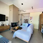 別荘 Beachfront Retreat At Agios Vasileios パトラ