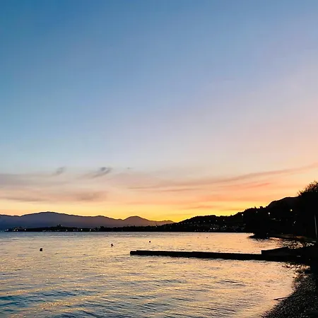 Beachfront Retreat At Agios Vasileios パトラ