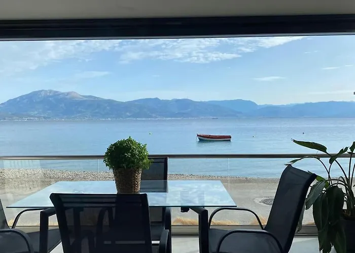 Beachfront Retreat At Agios Vasileios Patras